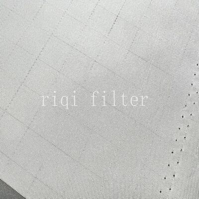 قیمت خوب پارچه فیلتر ضد الکتریسیته ساکن 5 میکرون عرض 1.5 متر ضخامت 0.55 میلی متر 65 لیتر بر متر مربع بر ثانیه برای FBD آنلاین